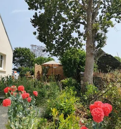 Les Gites De Blandine Peumérit Buitenkant foto